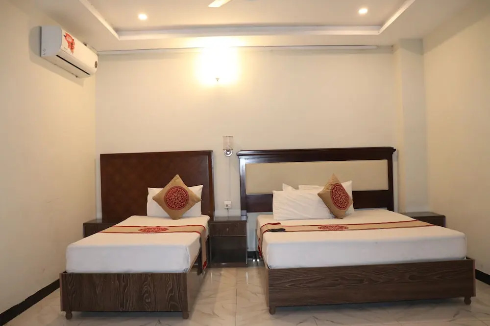 Manat Hotel