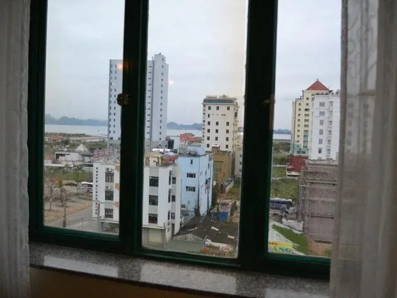 Blue Sky Ha Long Hotel