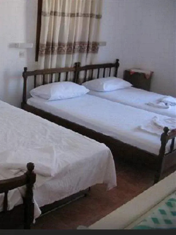 Dorothea Apartments