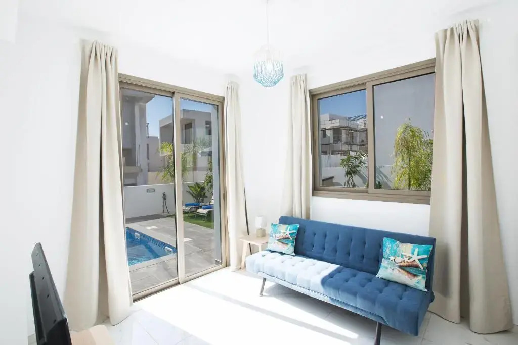 Levanda Hills 54