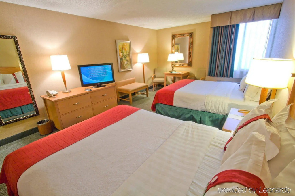 Delta Hotels by Marriott Seattle Everett