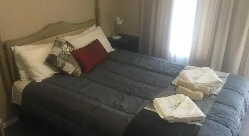 Village Motor Inn
