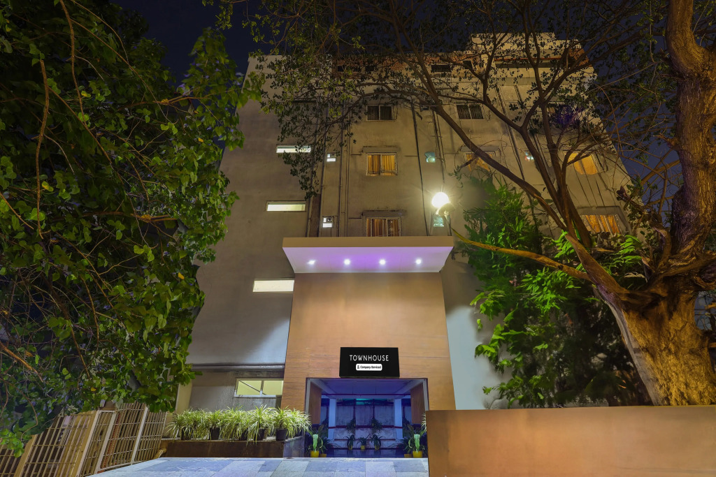 Super OYO Townhouse Visakhapatnam