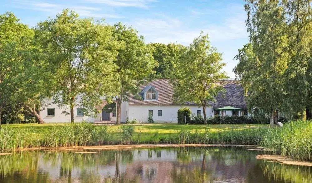 Østergård Kulter Bed & Breakfast