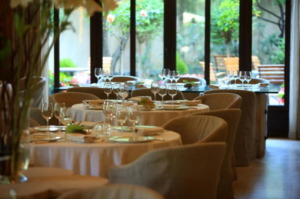 Hotel & Restaurants - Maison Chabran