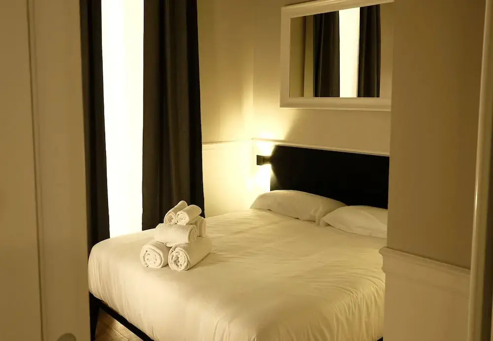 Toledo Boutique Rooms