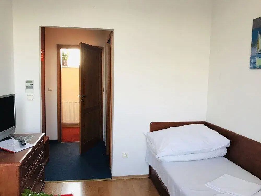 Hotel Nostalgia