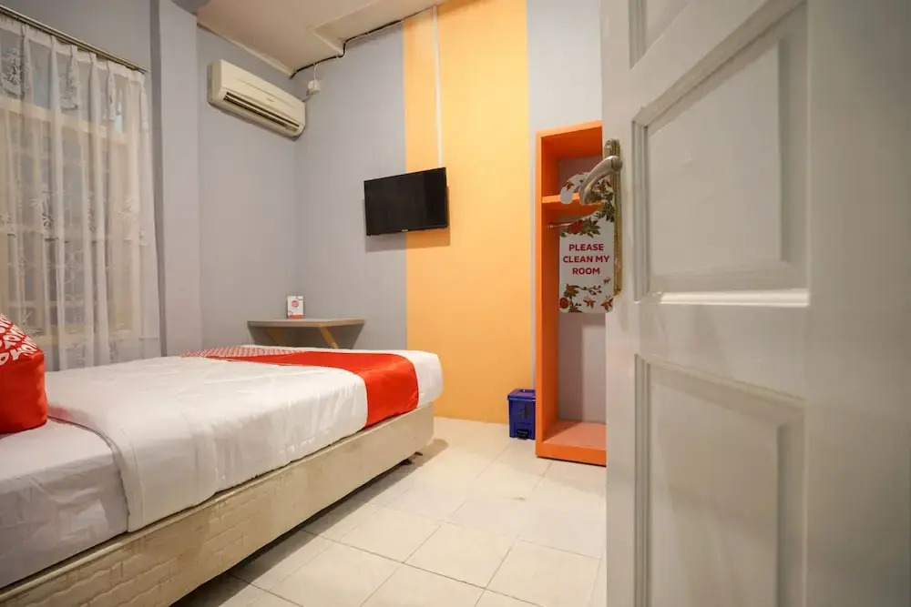 Oyo 1026 Cendrawasih Homestay