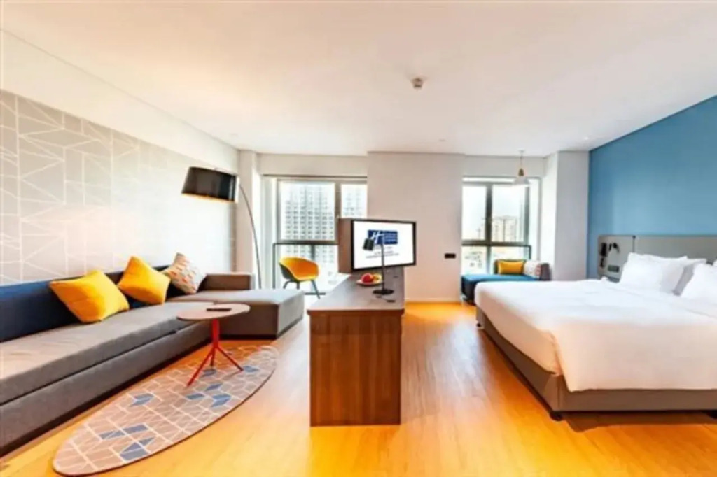 Holiday Inn Express Shanghai Baoyang by IHG