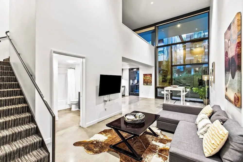Urban Loft in Redmond Core