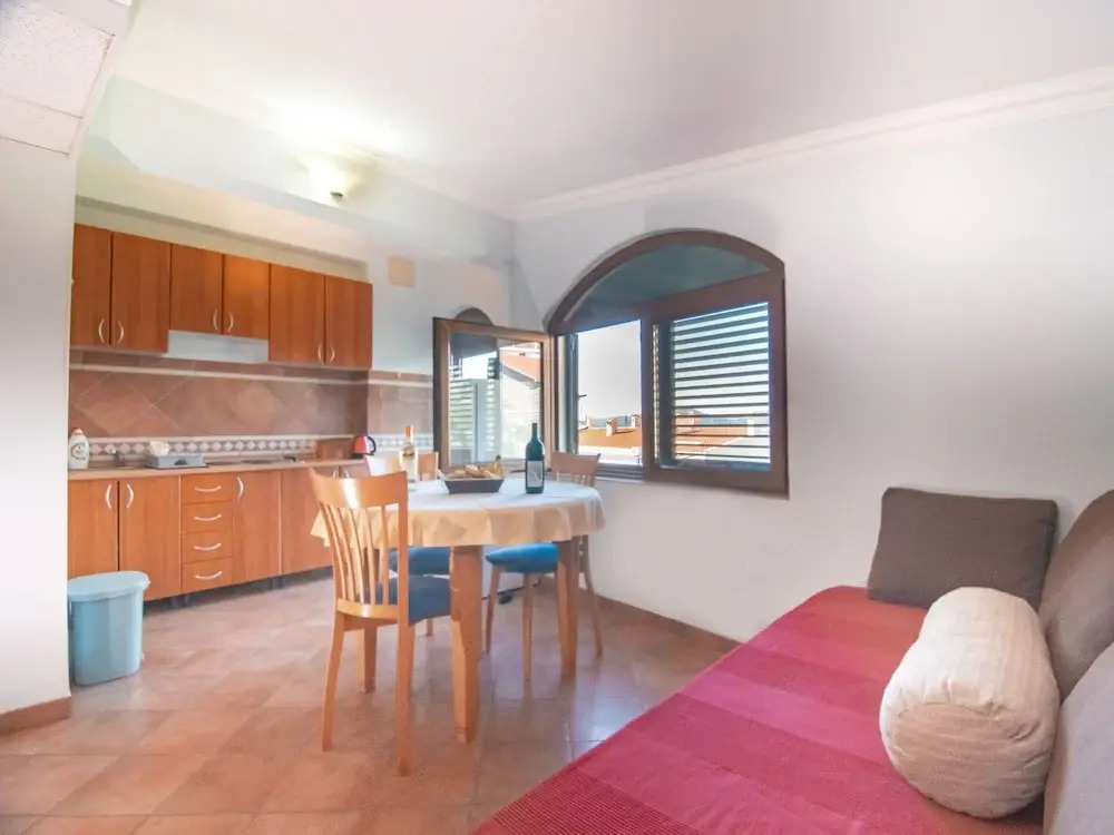 Apartments and Rooms Levantin Inn