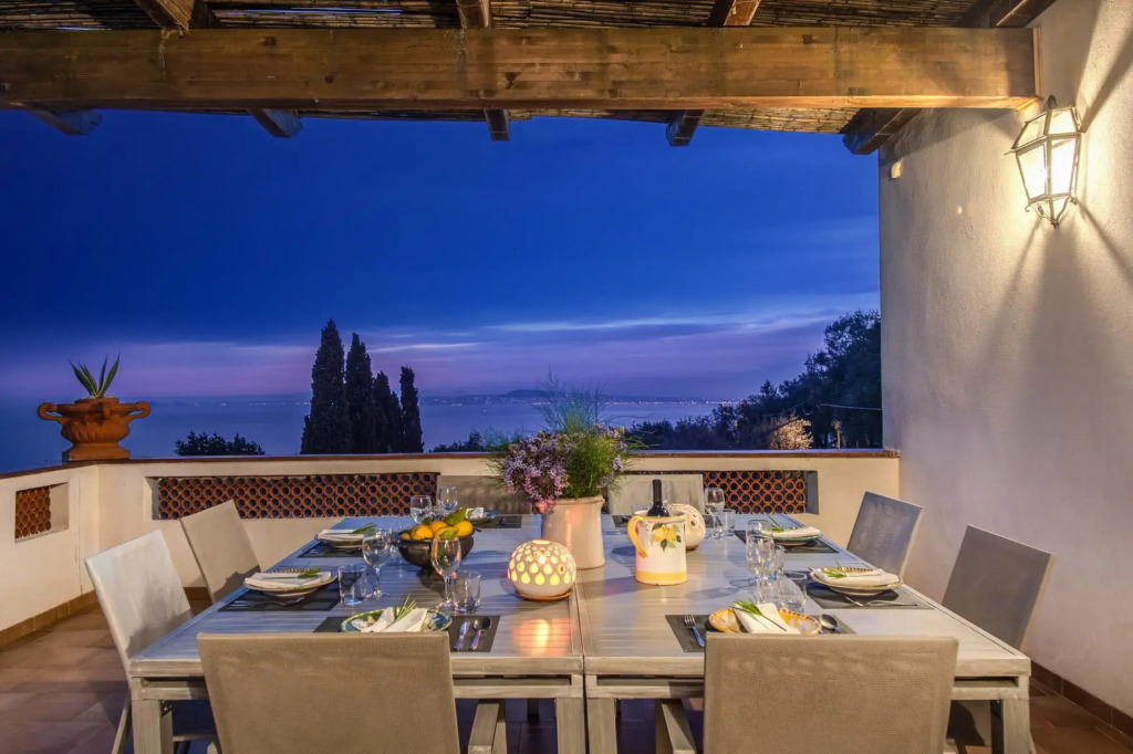 Villa Aragona Historic Villa with Views and Guest services by Feeling Italy