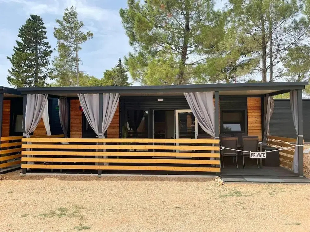 D&I Mobile Home