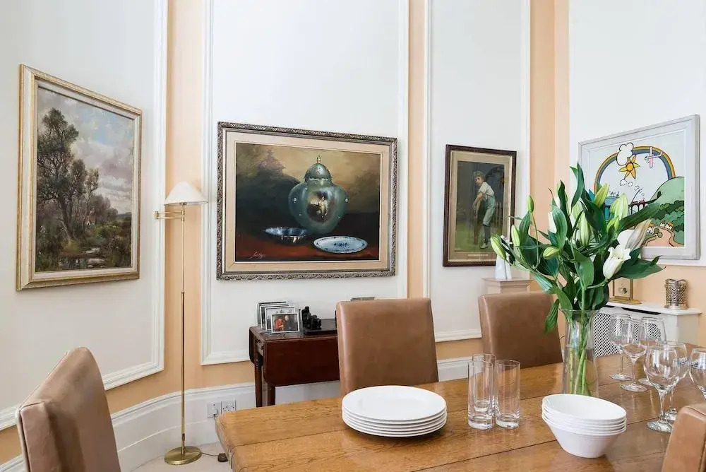 Beautiful Traditional 2BR in Central London