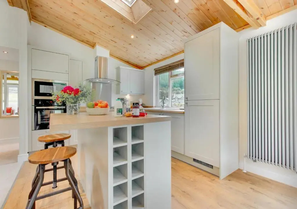 Llyn Dinas Lodge