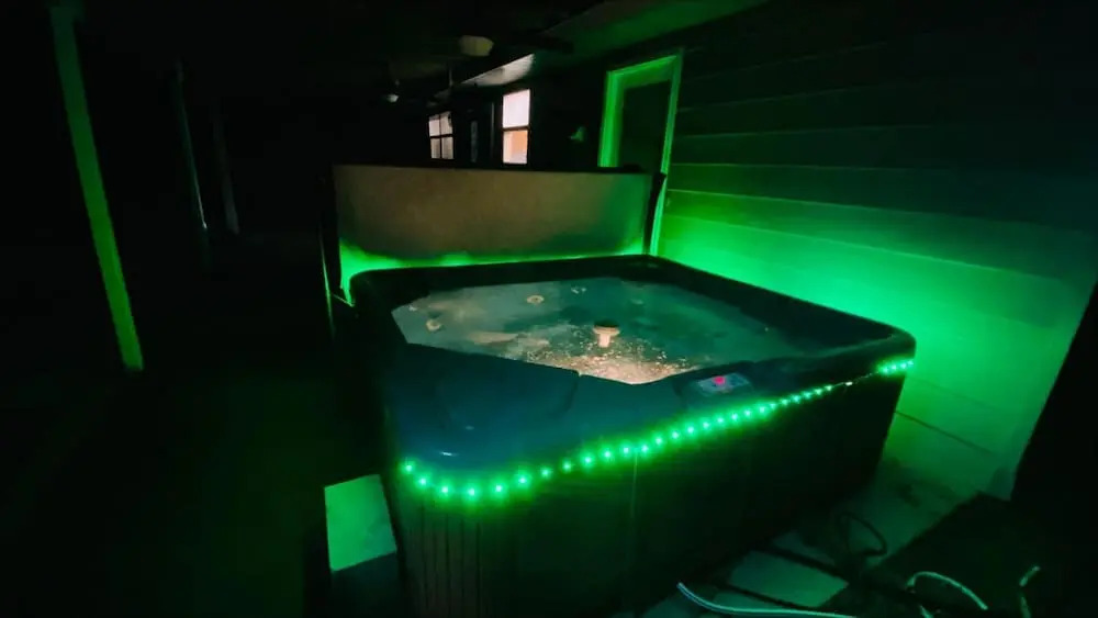 Uhost AI 4BR Retreat Hot Tub Firepit