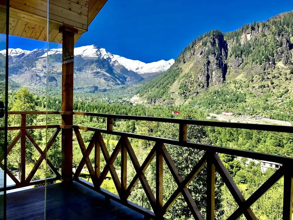 Vyas Vatika a wooden exotic Resort Near Old Manali
