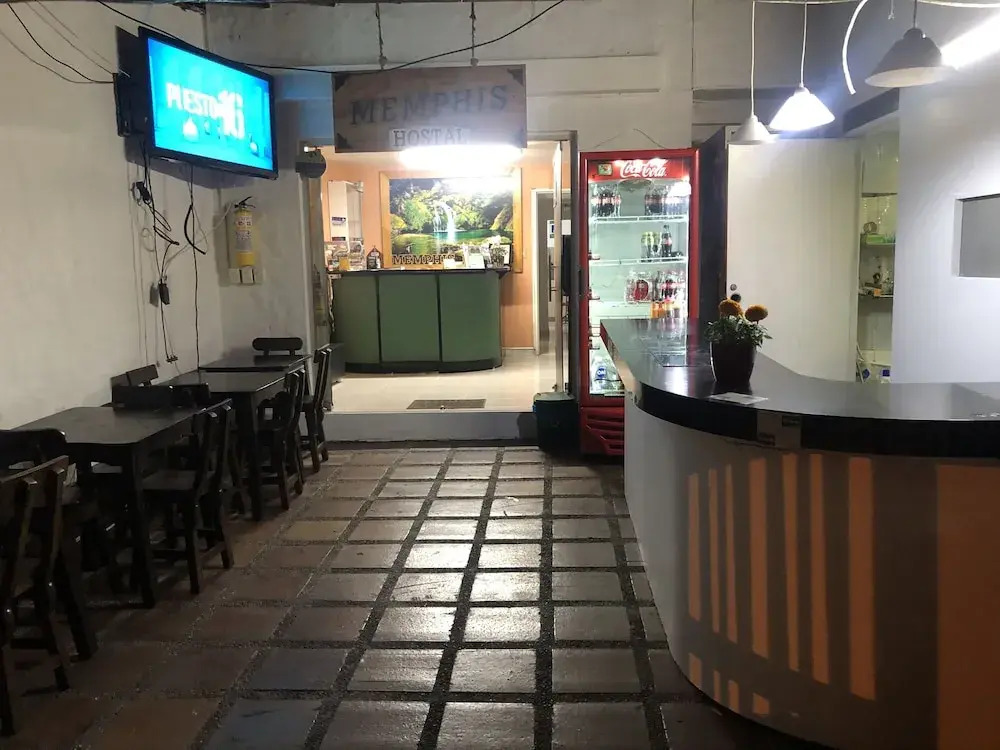 Memphis Hostal - Hostel