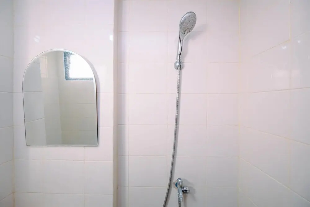 Cozy Living and Comfortable 2BR at Lagoon Bekasi Town Square Apartment By Travelio