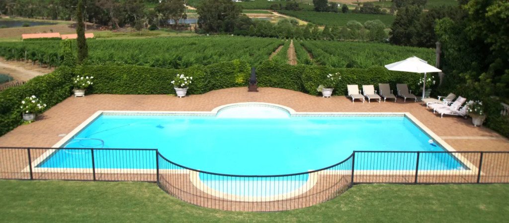 Clos Malverne Wine Estate