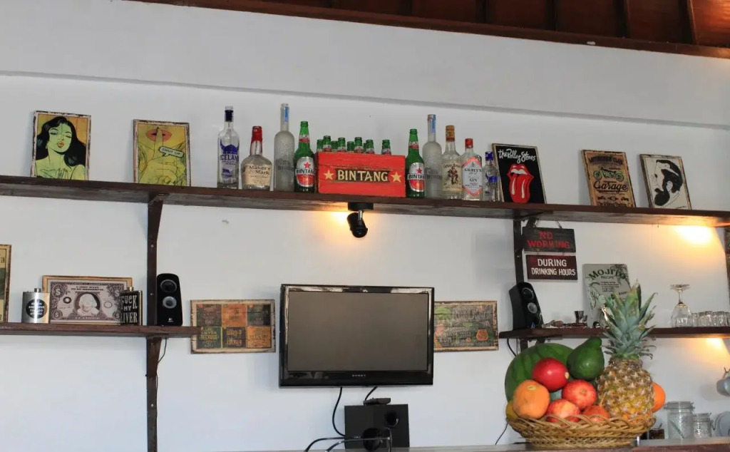 Black Pearl Hostel