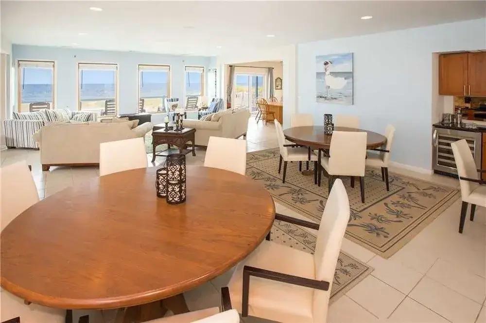 Blue Dolphin - 11 Br Home