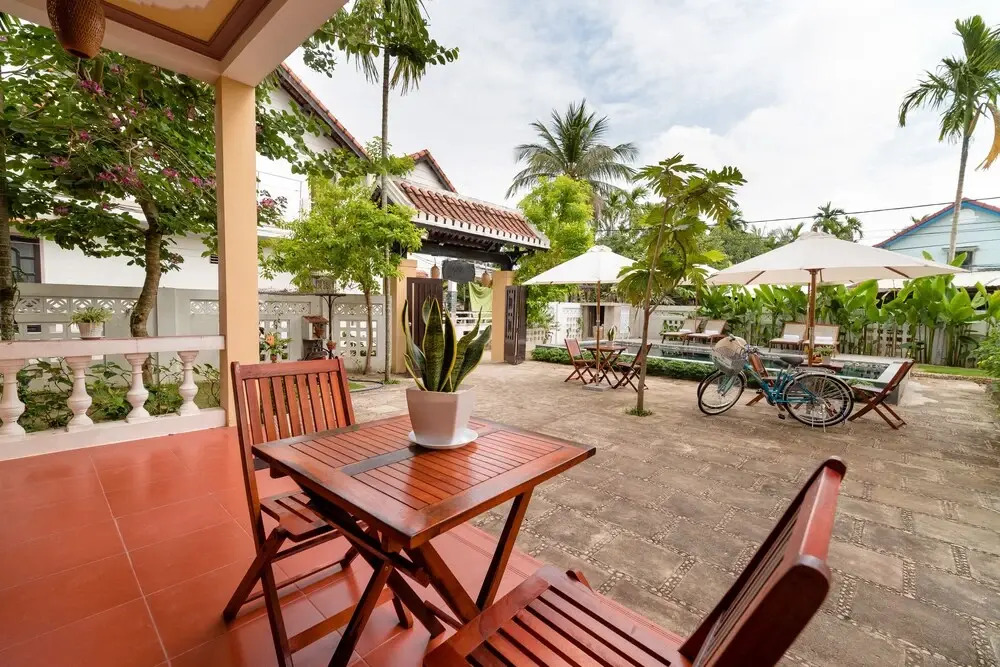 Tonkin Creeper Flower Villa
