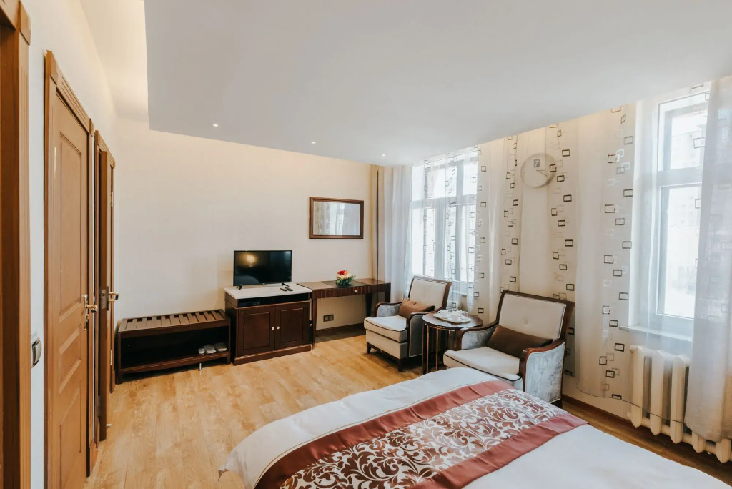Mika Hotel