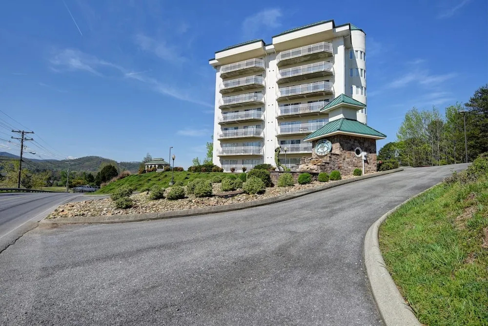 Golf Vista 111 by Jackson Mountain Rentals