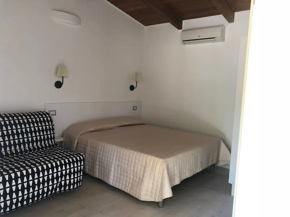 Arco delle Rose Rooms