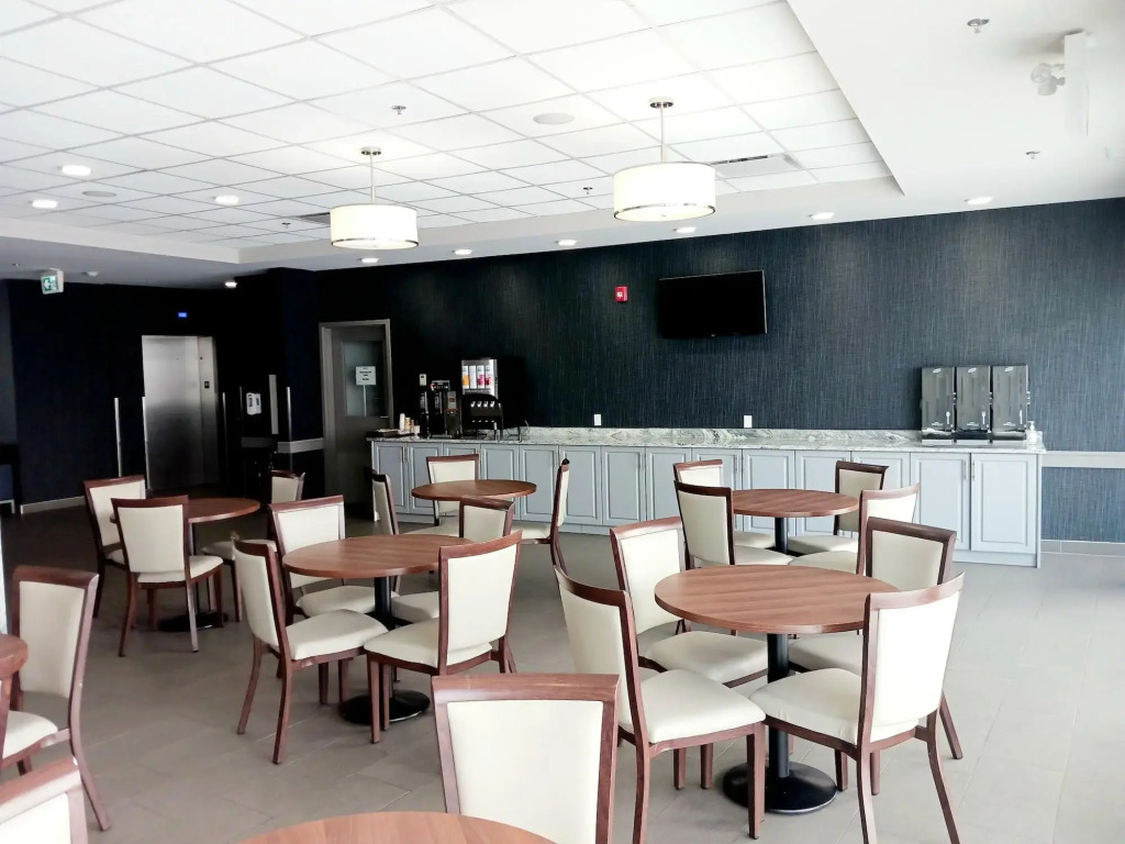 Park Inn by Radisson Edmonton Airport