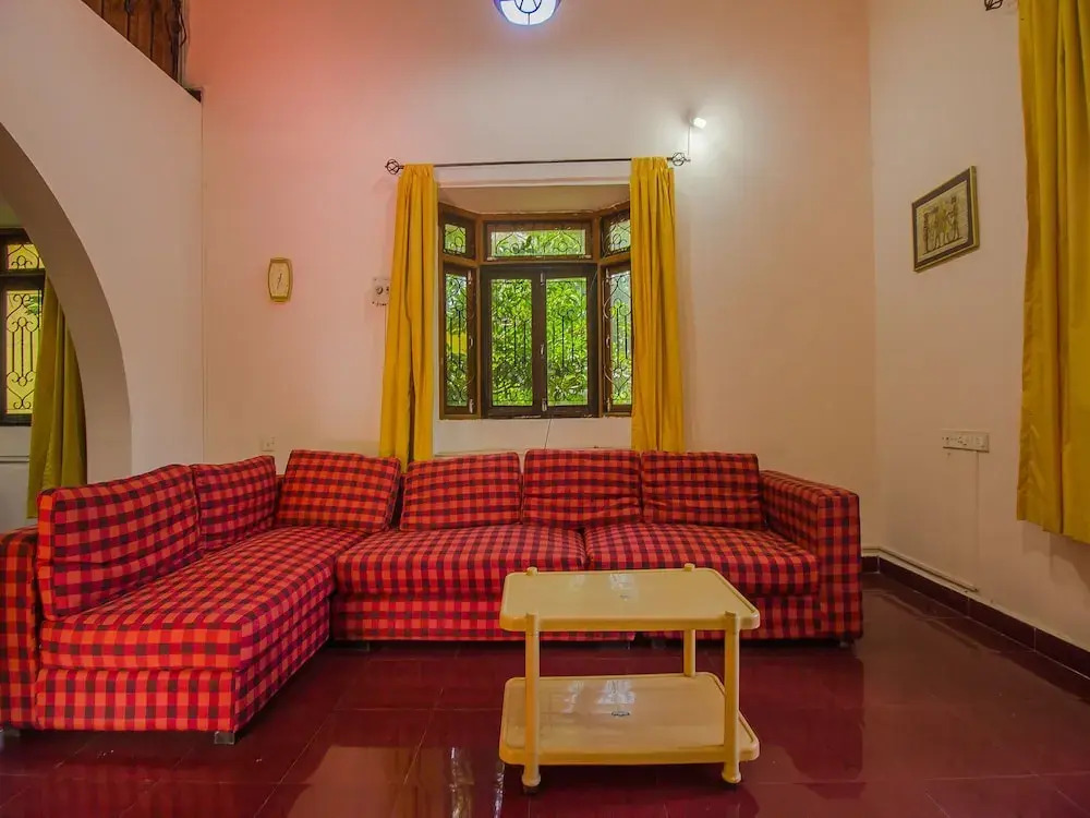 OYO 17429 Home Spacious 4 BHK Villa Parra