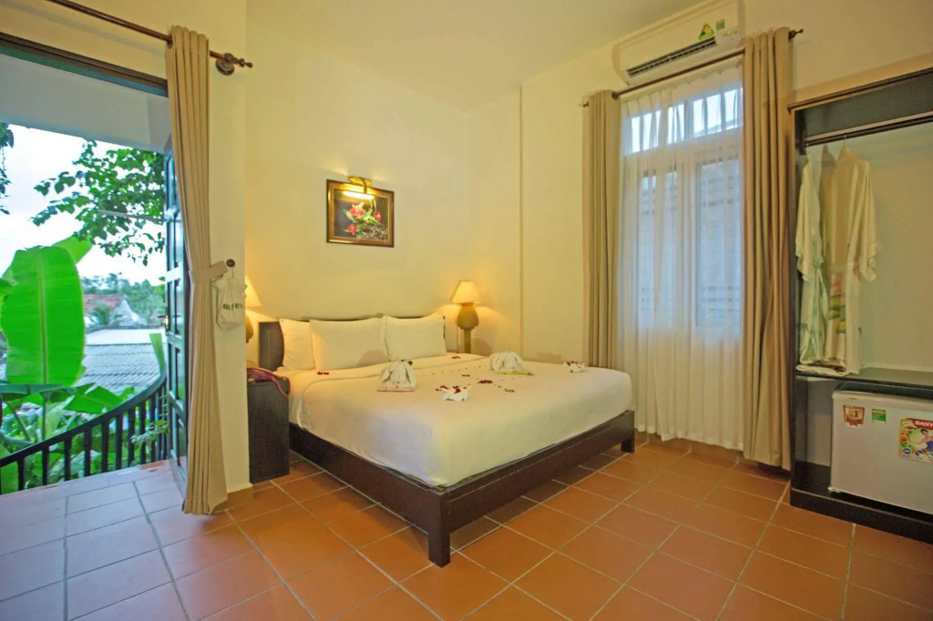 East West Villa