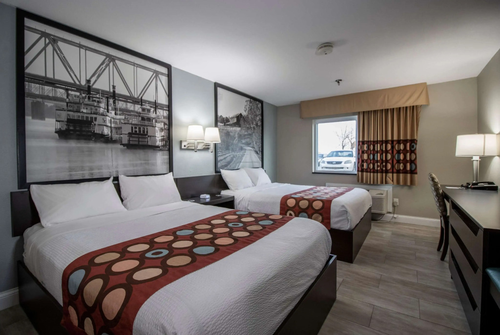 Super 8 by Wyndham Owensboro