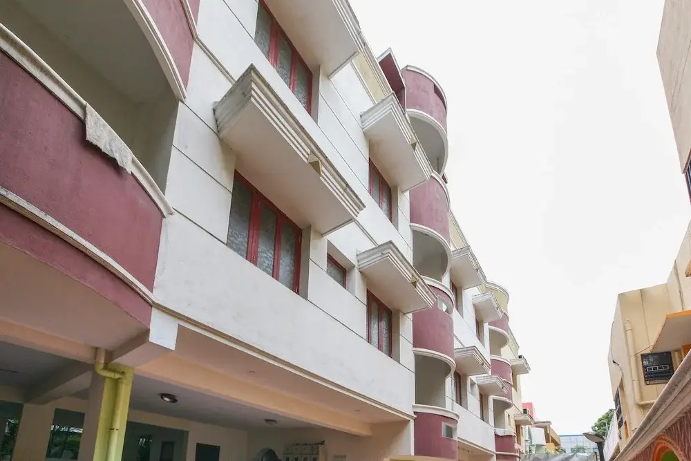 Hotel Rich Residency