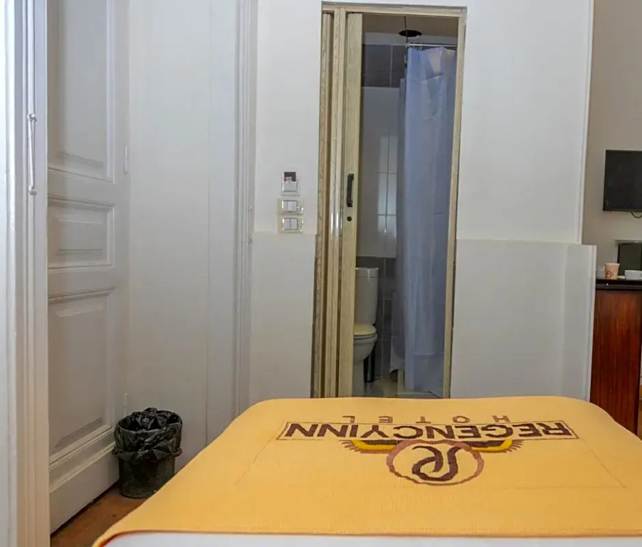 Regency inn