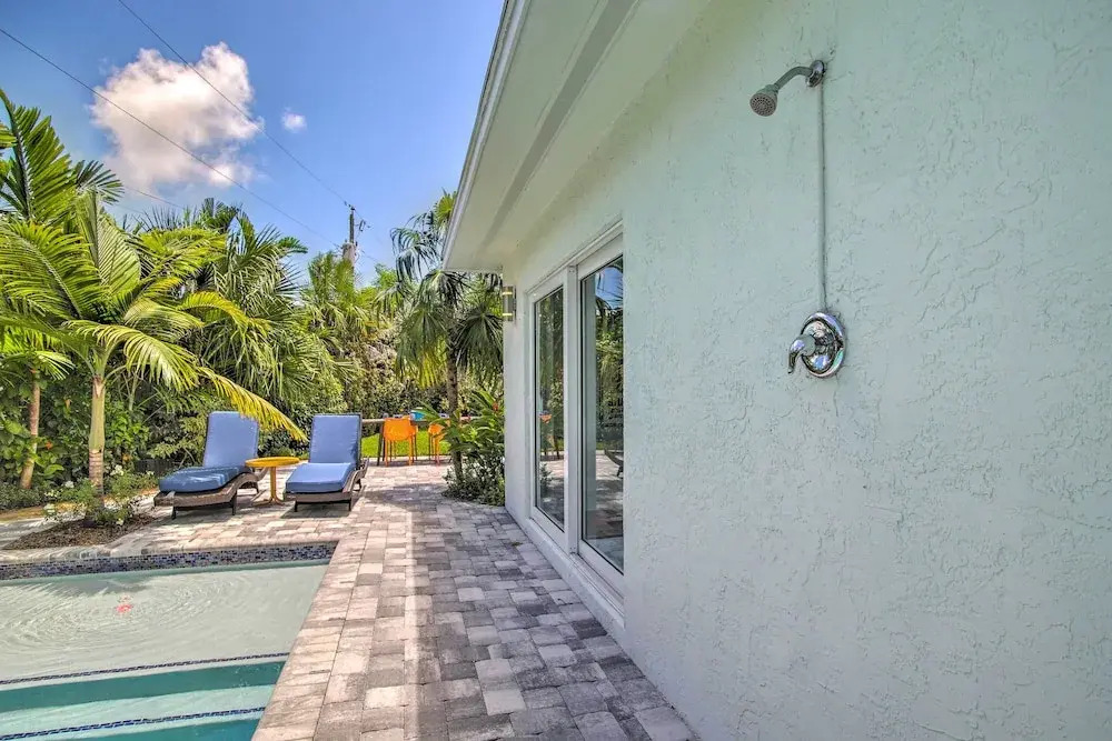 Modern Wilton Manors Home w/ Outdoor Oasis!