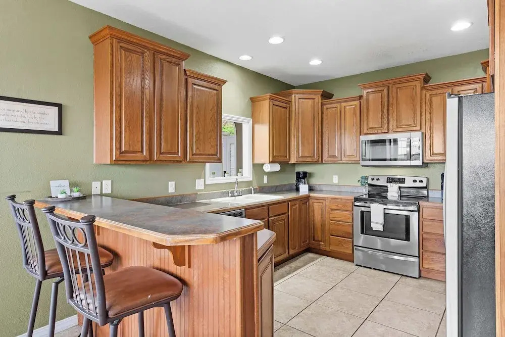 The Greenview Manor - Lake Views