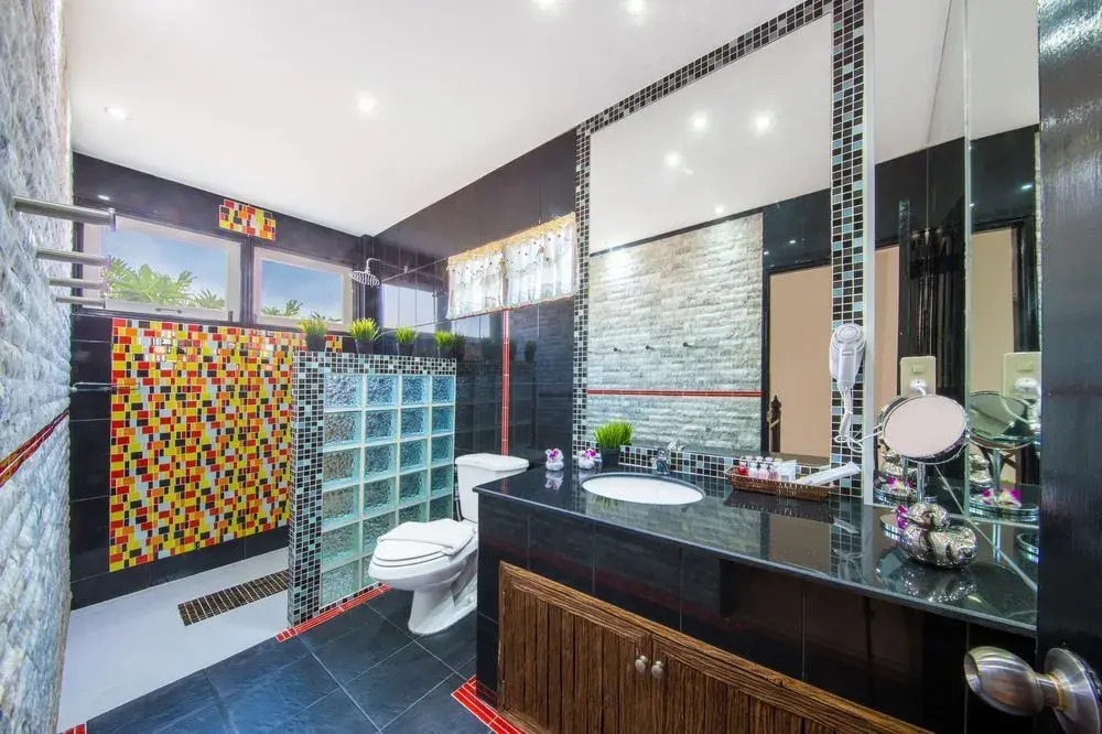 Brand New Modern Pattaya Pool Villa near Walking street