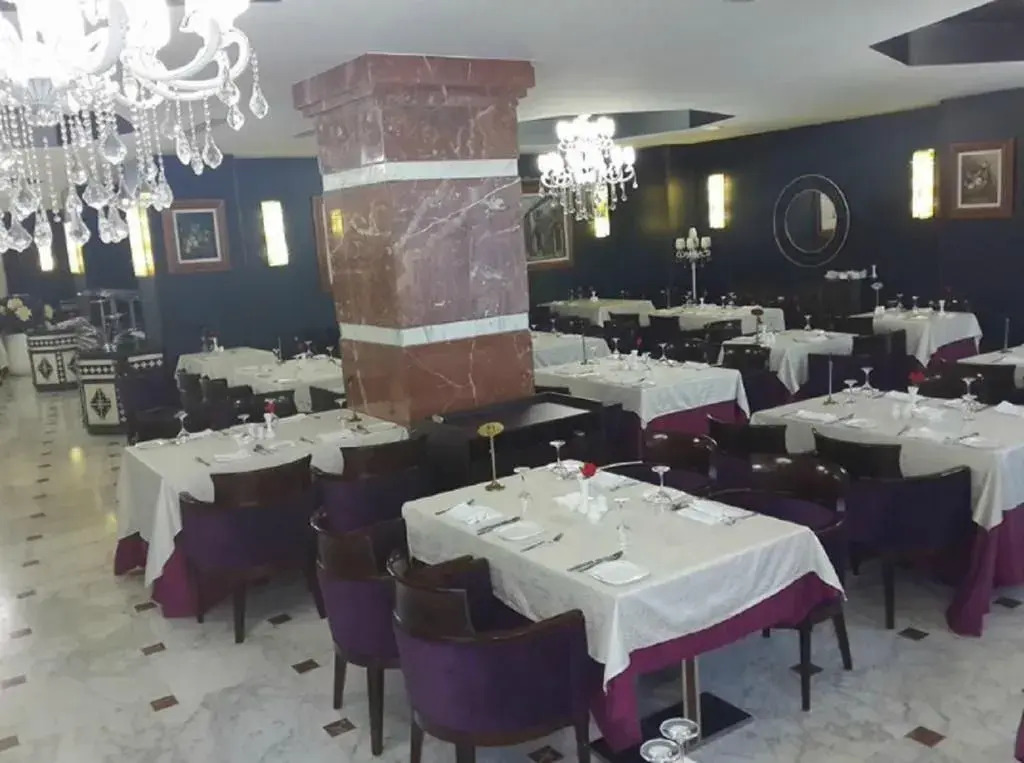 Oasis Hotel