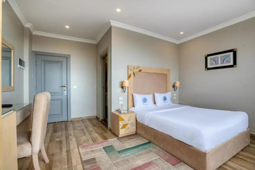 Mamlouk Pyramids Hotel