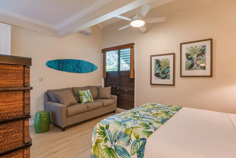 Kahana Outrigger #1a2 3 Bedroom Condo by RedAwning