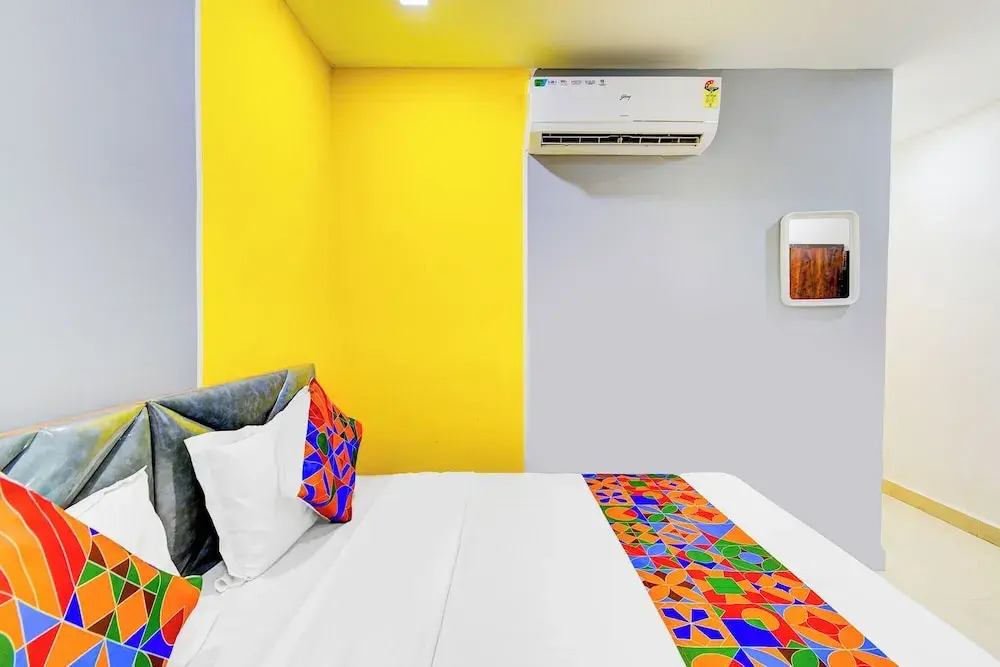 FabHotel R3 Atmos - Near Hitech Exibition Centre, Hitech City