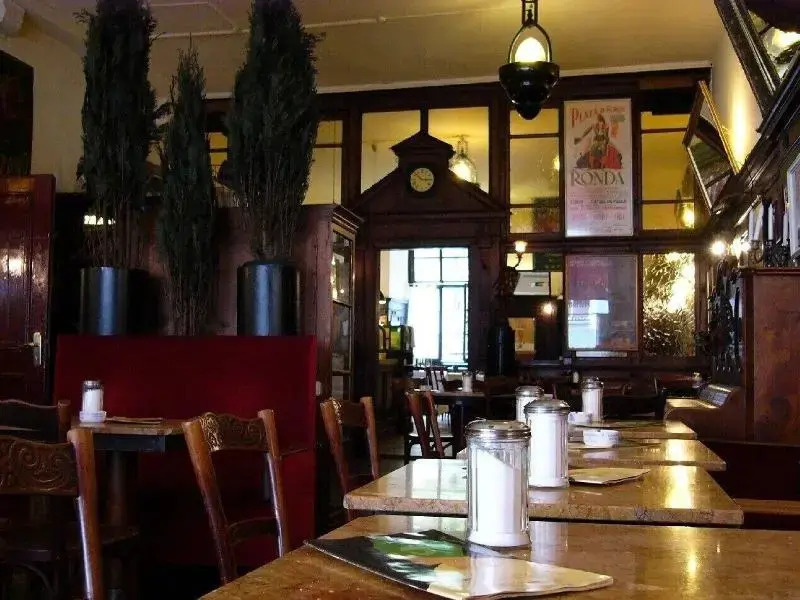 Hotel Orphée - Kleines Haus