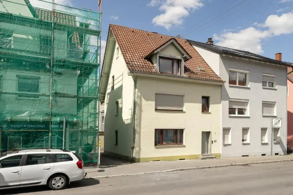 UNIQUE: 2 Zi. Wohnung im Herzen von Schwenningen mit Terasse EG