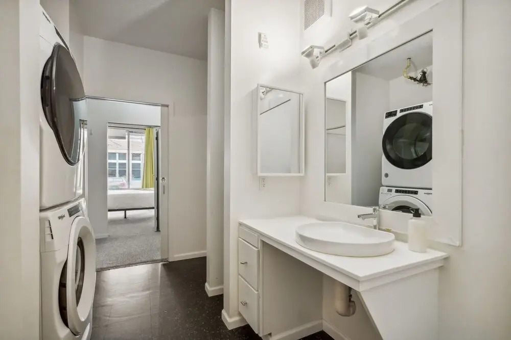 Cozysuites Mill District Pool gym 02
