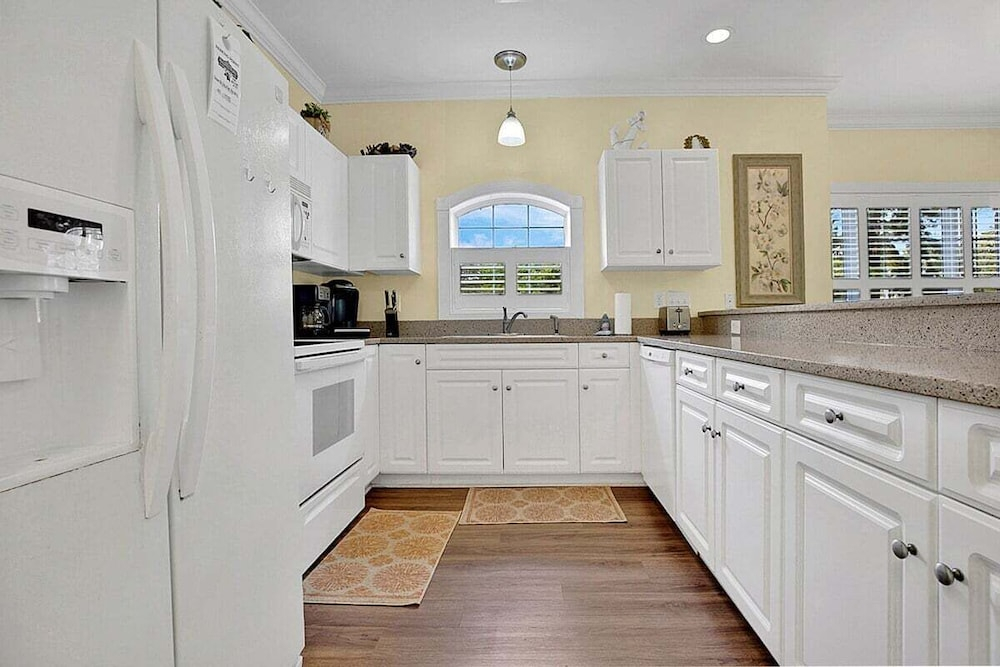 Magnolia North 4880-101
