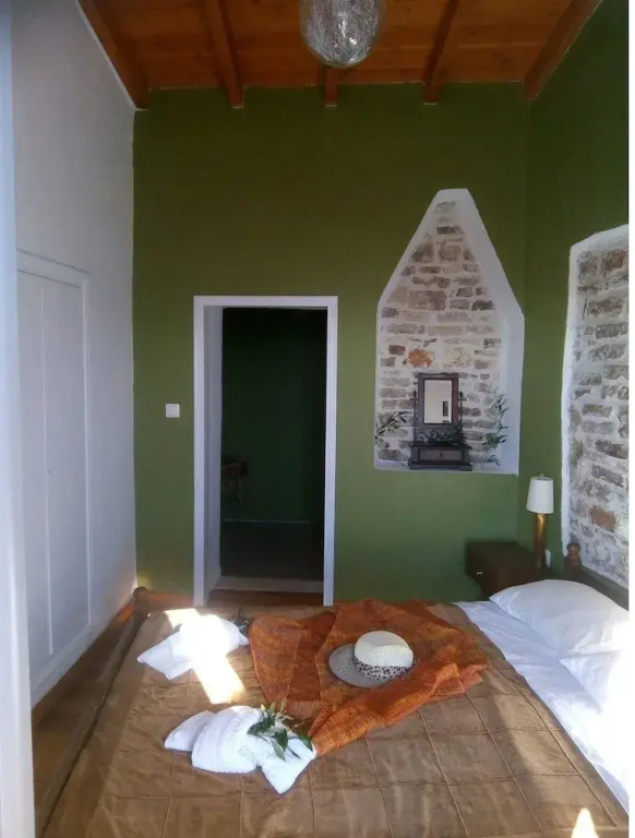 "aristidis Stone House"