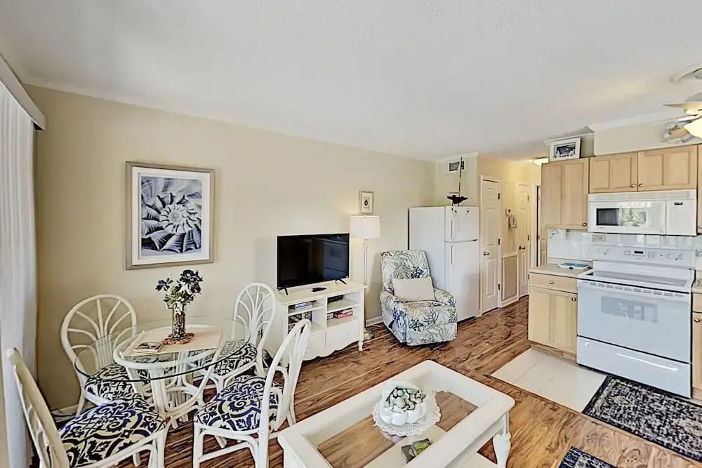 A201hhbt 1 Bedroom Condo