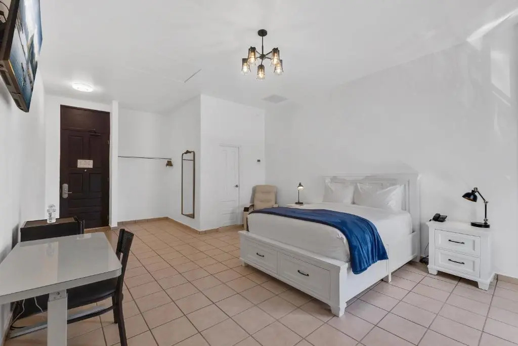 Armas Hotel
